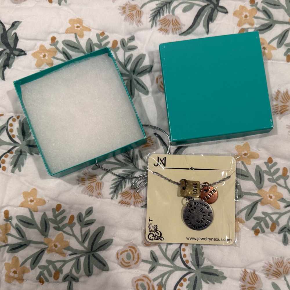 Faith, Believe Charm Necklace NEW IN BOX